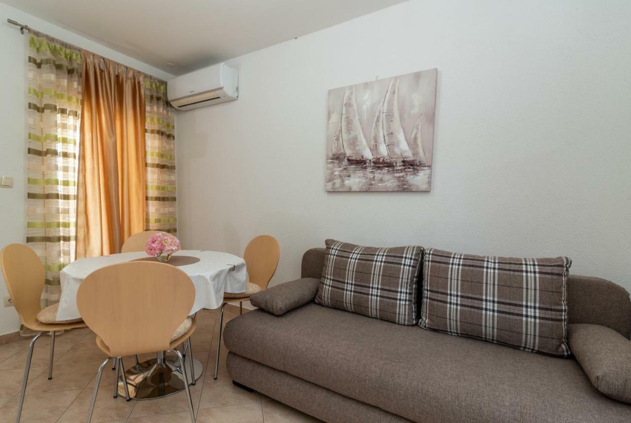 Apartment Nives Trogir Extérieur photo